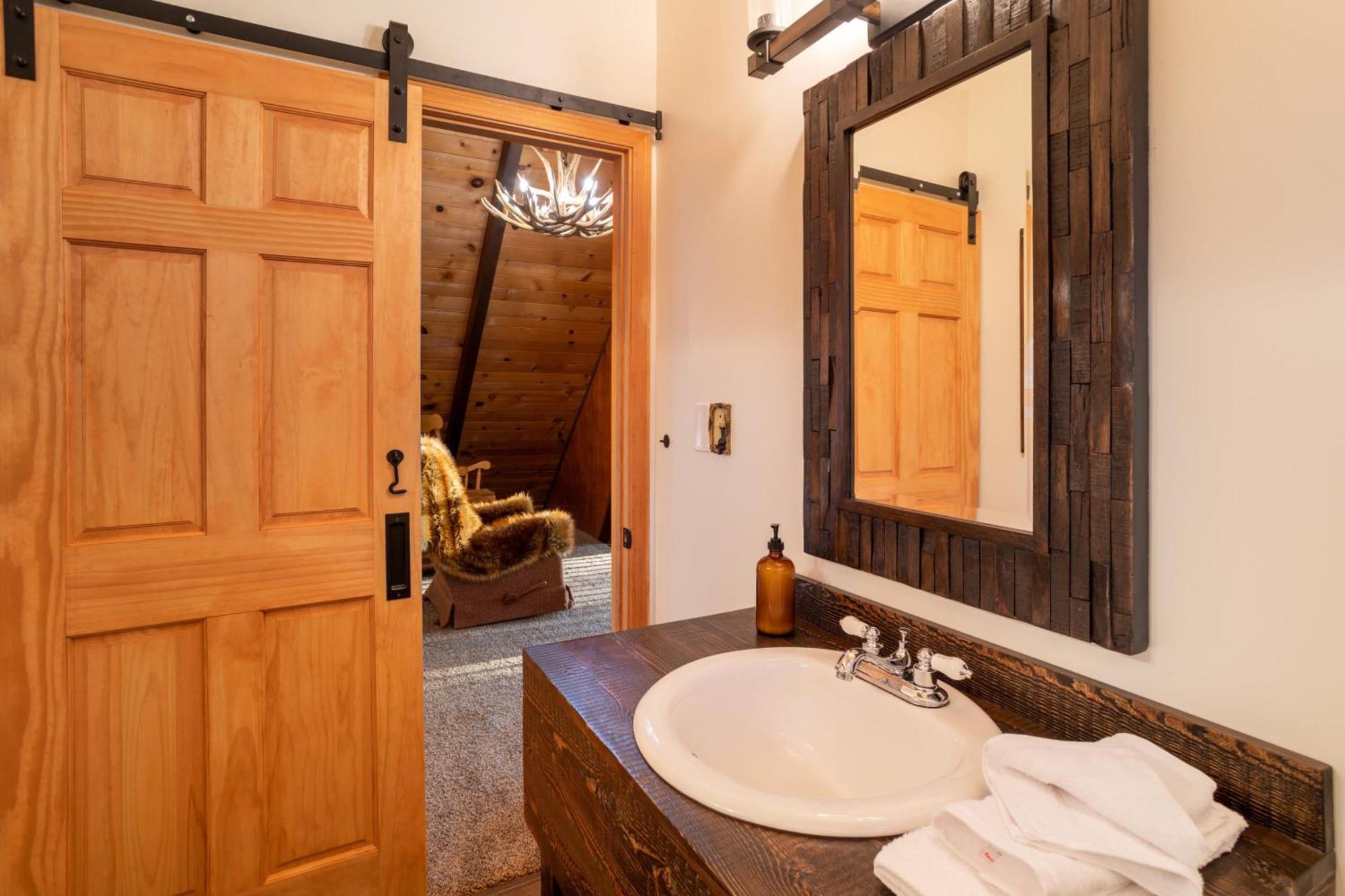 ביג בר לייק Bear'S Lair By Avantstay 3Mins From Bear Mountain Ski Resort מראה חיצוני תמונה